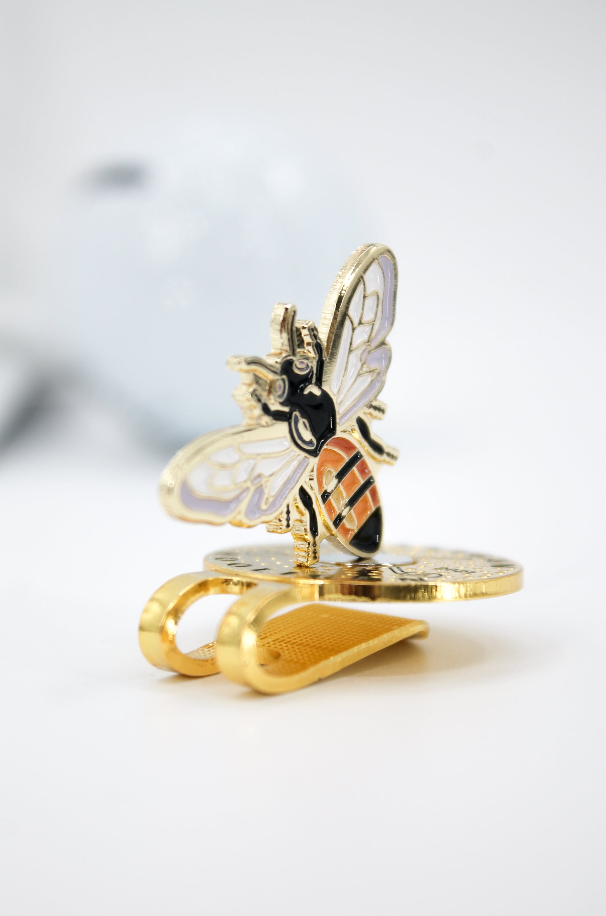 Bee